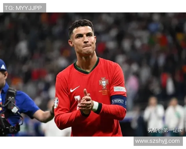 六号足球明星的光辉历程与足坛影响力分析